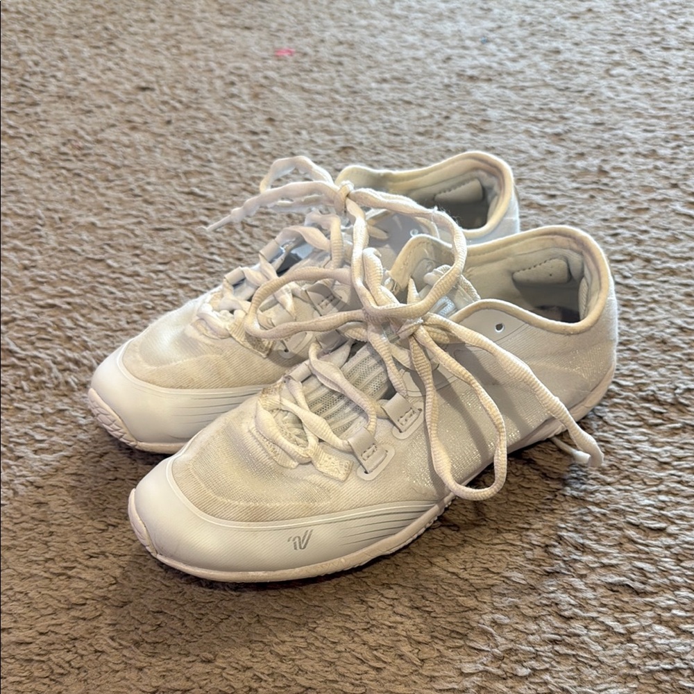 Wilson Women's Varsity Athletic Shoes